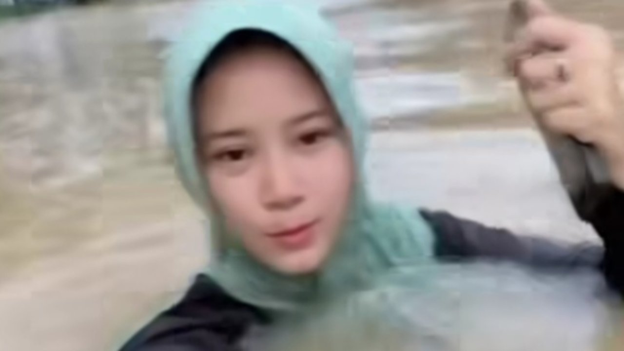 Tolong! Puluhan Ribu KK di Sumsel Sangat Menderita Sudah 10 Hari Terendam Banjir Parah, Air Setinggi 3 Meter