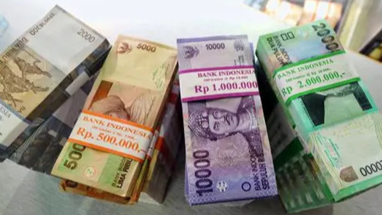 Ilustrasi uang rupiah, THR. (Gambar oleh Eko Anug dari Pixabay)