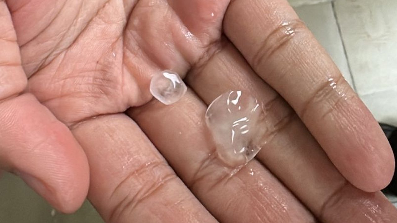 hujan es di Yogyakarta