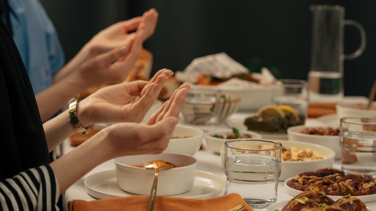 Ilustrasi Berbuka Puasa