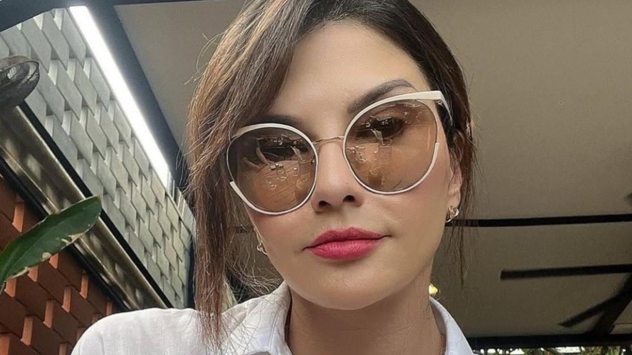 6 Potret Tamara Bleszynski Tampil Awet Muda, Kulit Kencang dan Nyaris Tanpa Keriput