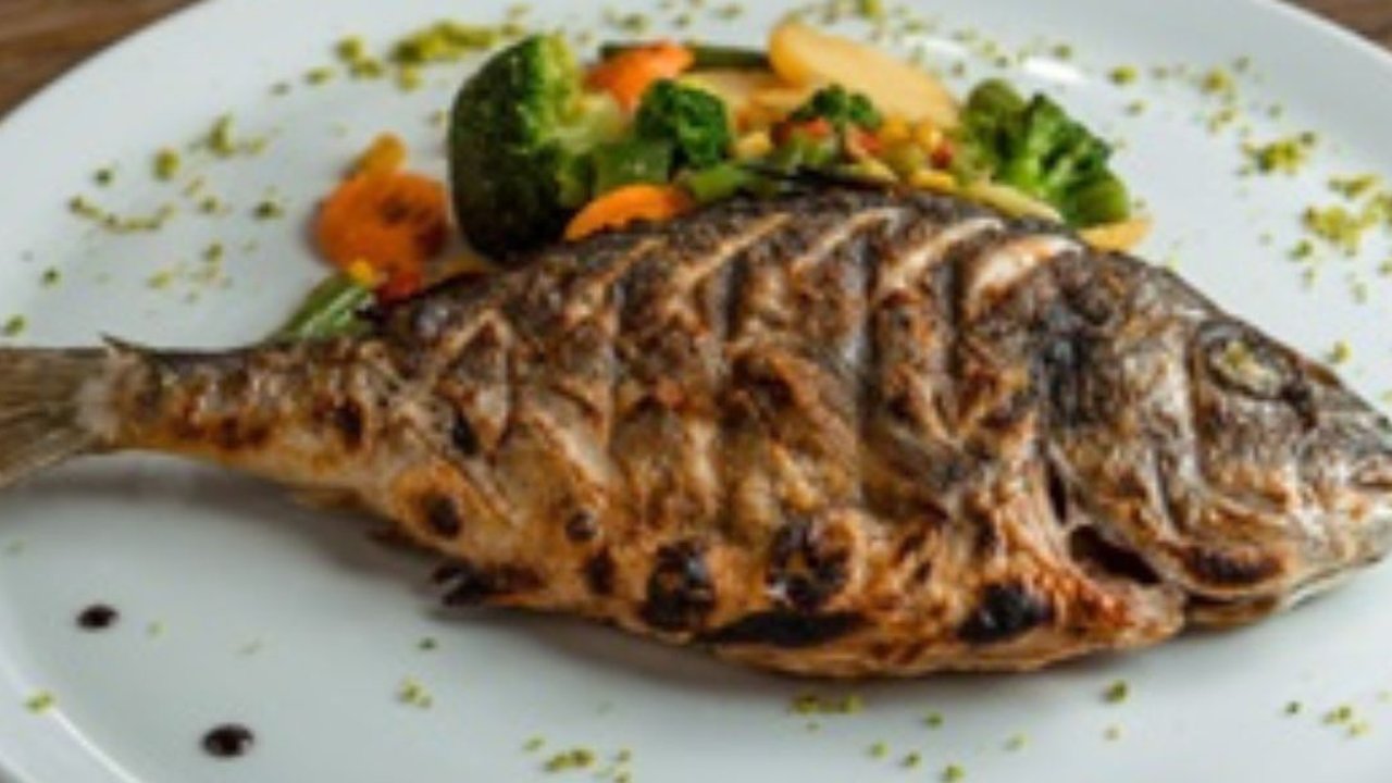 Ilustrasi ikan bakar