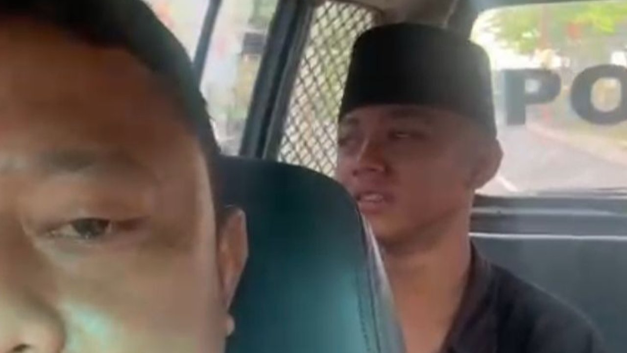 Viral Remaja Ejek Polisi Sambil Naik Motor, Nangis Histeris Saat Ditangkap