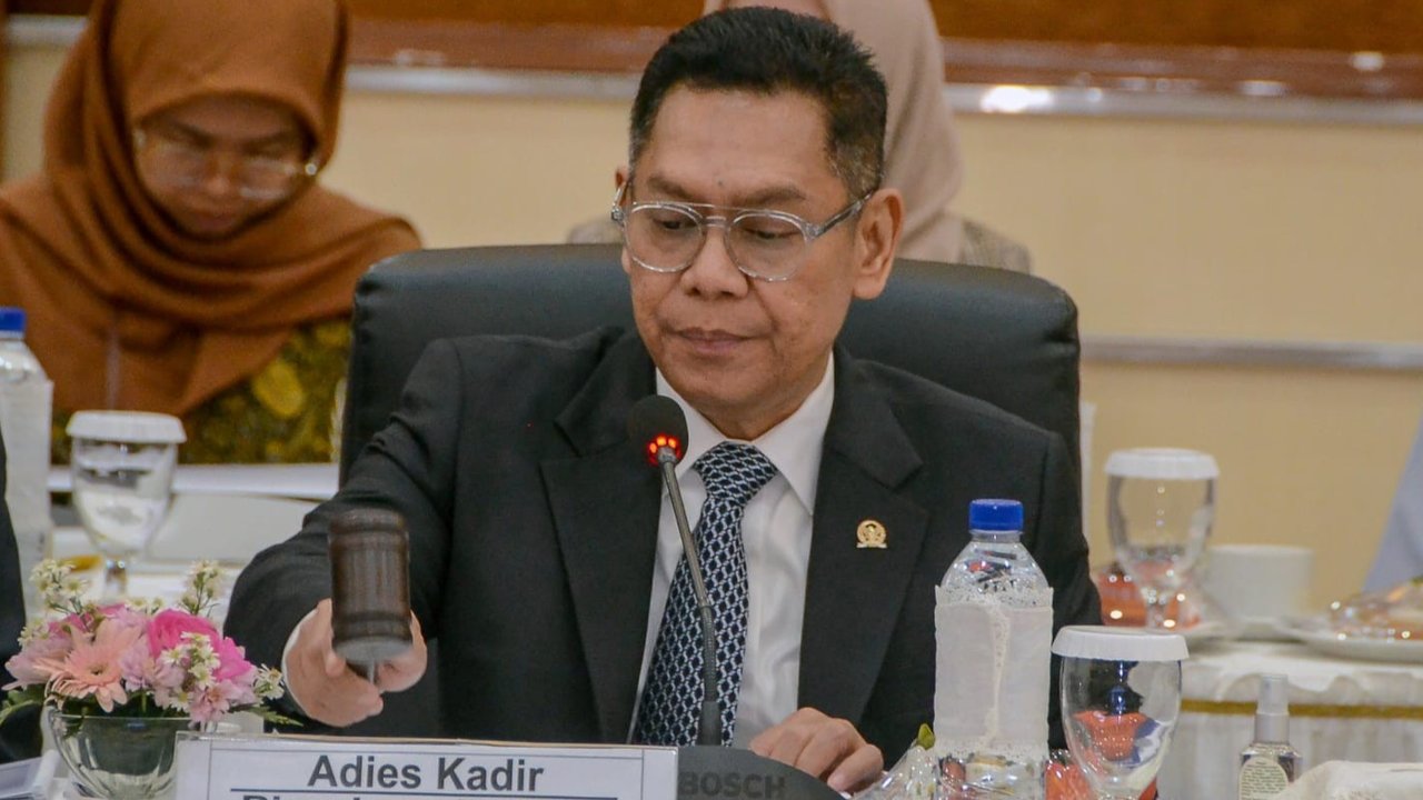 Adies Kadir