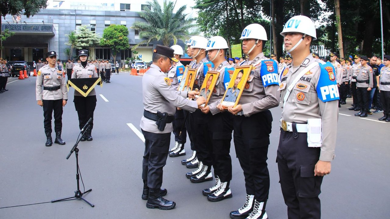 Terbukti Zina dan Penipuan, Empat Anggota Polda Metro Dipecat