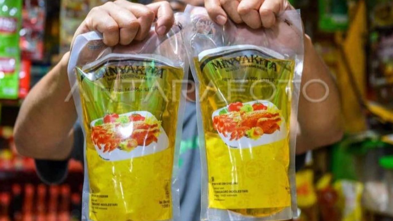 Disperindag Aceh melakukan pengecekan dan memastikan takaran Minyakita di pasaran Aceh sesuai, meskipun beredar kabar di daerah lain takaran minyak goreng curah bersubsidi ini kurang.