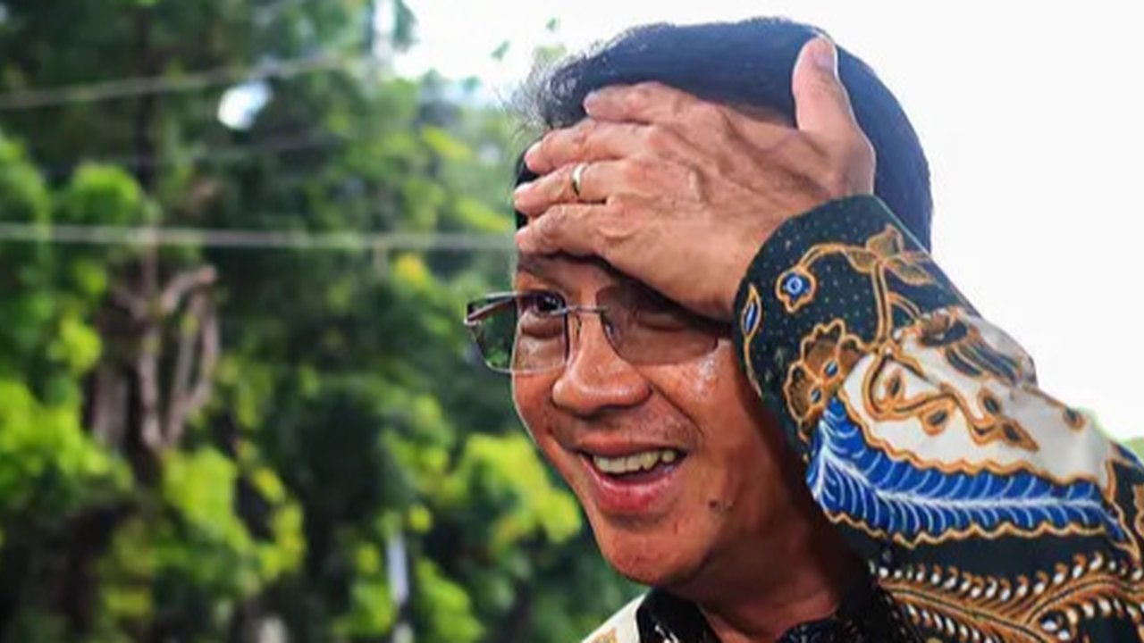 Basuki Tjahaja Purnama atau Ahok juga mengatakan bahwa kehadirannya dalam pemeriksaan hari ini dikarenakan kasus tersebut muncul saat ia masih menjabat sebagai komisaris PT Pertamina. (Liputan6.com/Angga Yuniar)