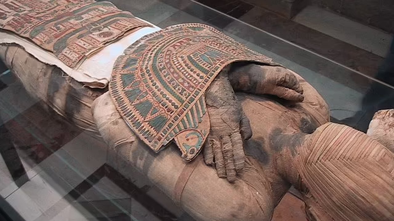 mumi mesir kuno