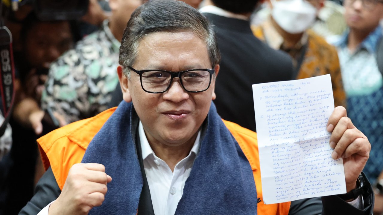 Hasto Kristiyanto Jalani Sidang