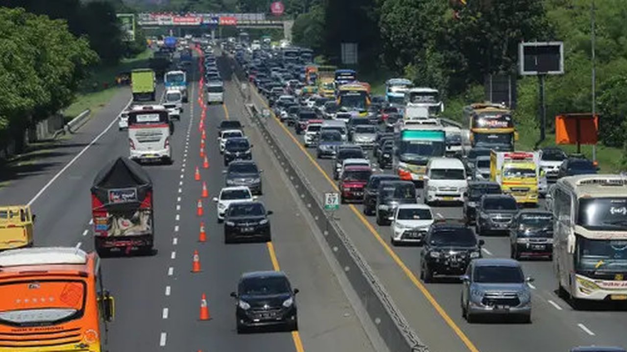 INFOGRAFIS: Jadwal dan Lokasi Contra Flow Tol Cikampek saat Arus Mudik dan Arus Balik Lebaran 2025