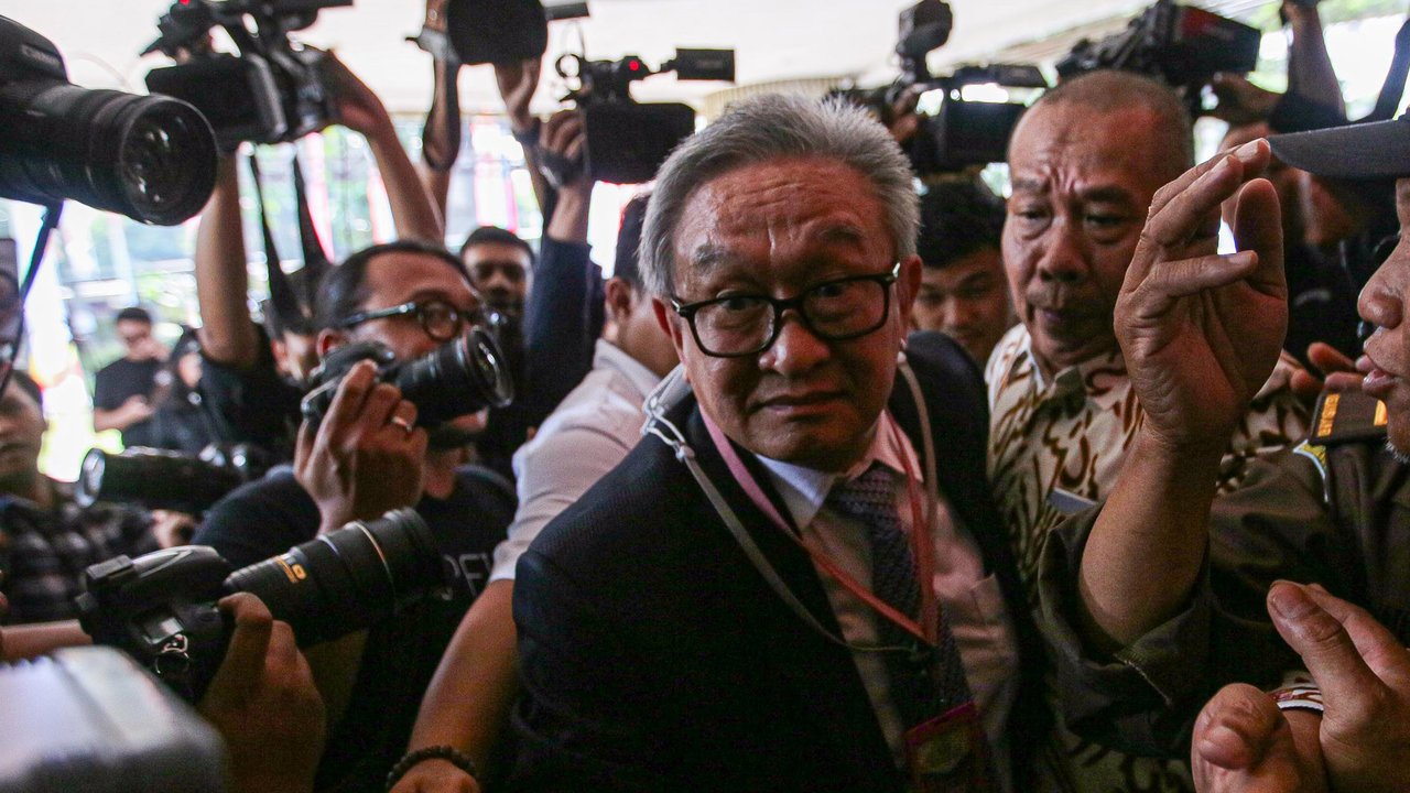 Terkait siapa pihak yang mengembalikan uang tersebut kepada Irwan Hermawan, dirinya berharap Tim Penyidik Khusus (Pidsus) Kejagung dapat mendalami hal tersebut. (Liputan6.com/Faizal Fanani)