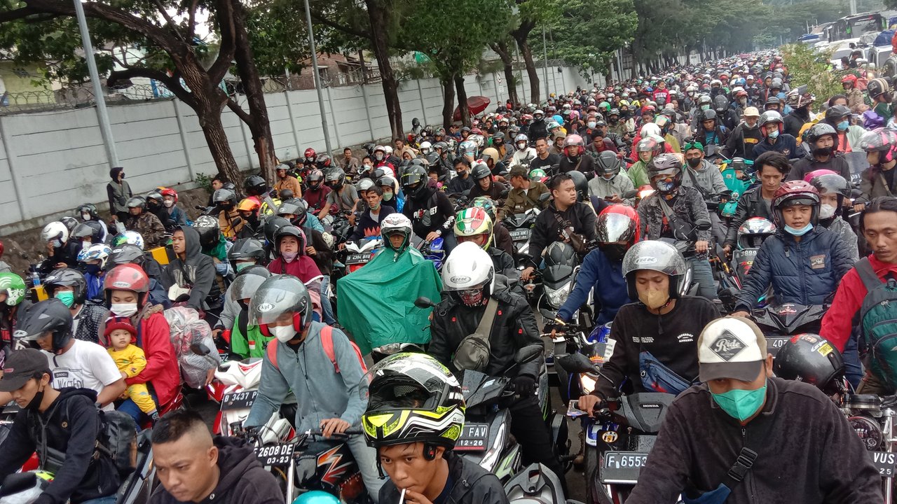 Survei Kemenhub: Puncak Arus Mudik Tanggal 28 Maret, Arus Balik 6 April 2025