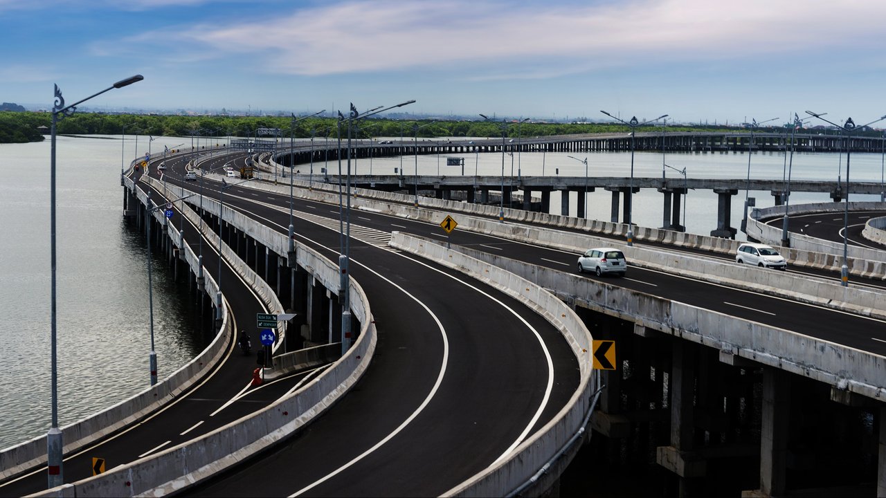 ilustrasi jalan tol