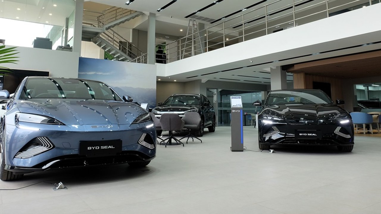 BYD Harmony Buka Diler di Kuningan dan Bekasi, Targetkan Pelanggan Premium