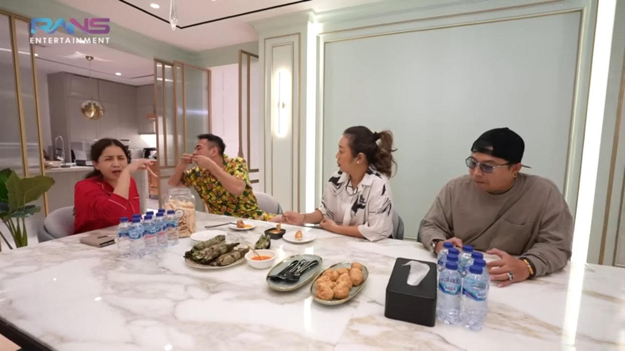 Nagita Slavina Sewot Diminta Lihat Sariawan Raffi Ahmad, Soimah Ngakak