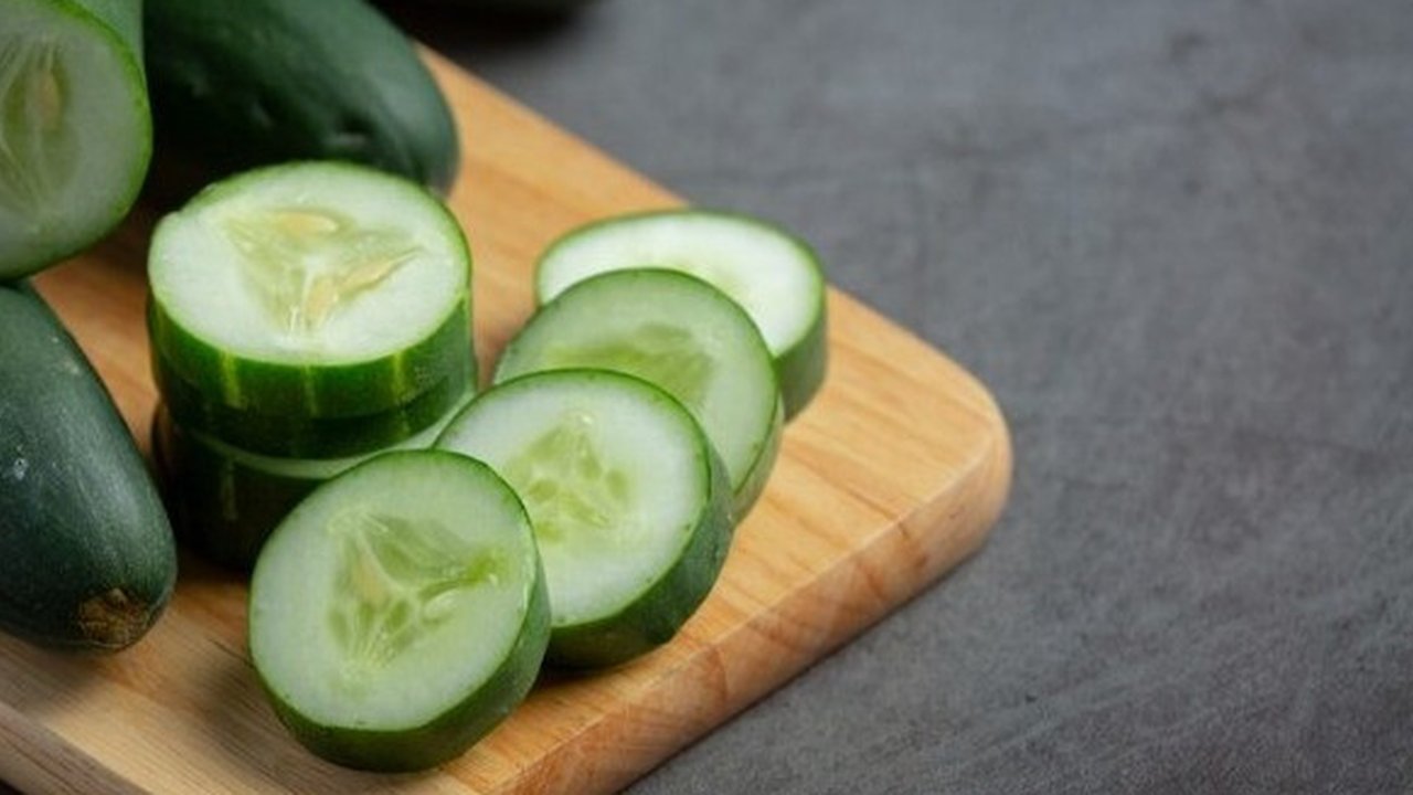 Mentimun (Sumber: freepik.com/jcomp)