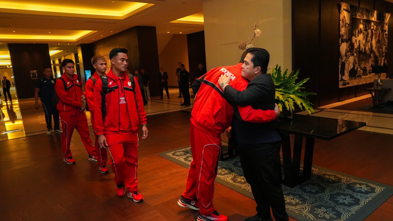 Erick Thohir berjumpa dengan tim pelatih Indonesia yang dipimpin Head Coach Patrick Kluivert guna membahas rencana persiapan jelang hadapi Australia dalam lanjutan Kualifikasi Piala Dunia