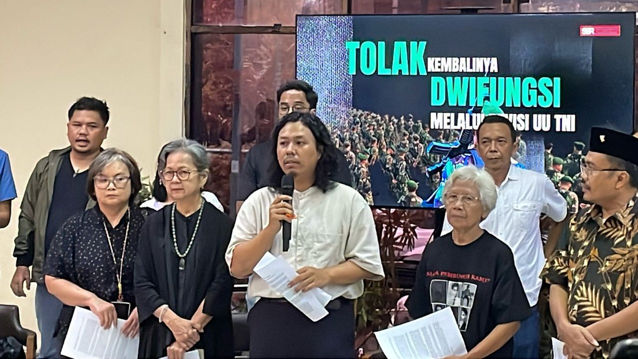 'Revisi UU TNI Mengandung Pasal-Pasal Bermasalah, Berpotensi Kembalikan Dwifungsi TNI dan Militerisme'