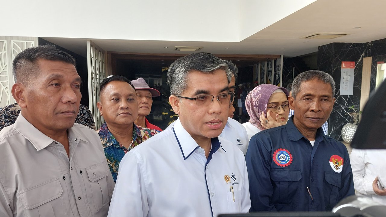 Menaker Yassierli Pastikan Proses Klaim JHT dan JKP Lancar Bagi Eks Karyawan Sritex Sukoharjo
