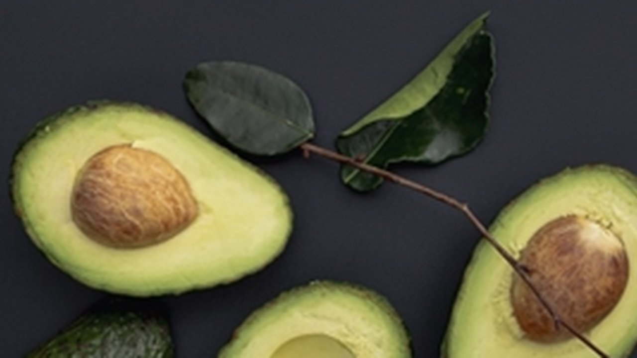 Cara Merebus Daun Alpukat untuk Menurunkan Darah Tinggi, Diminum 2 Kali Sehari
