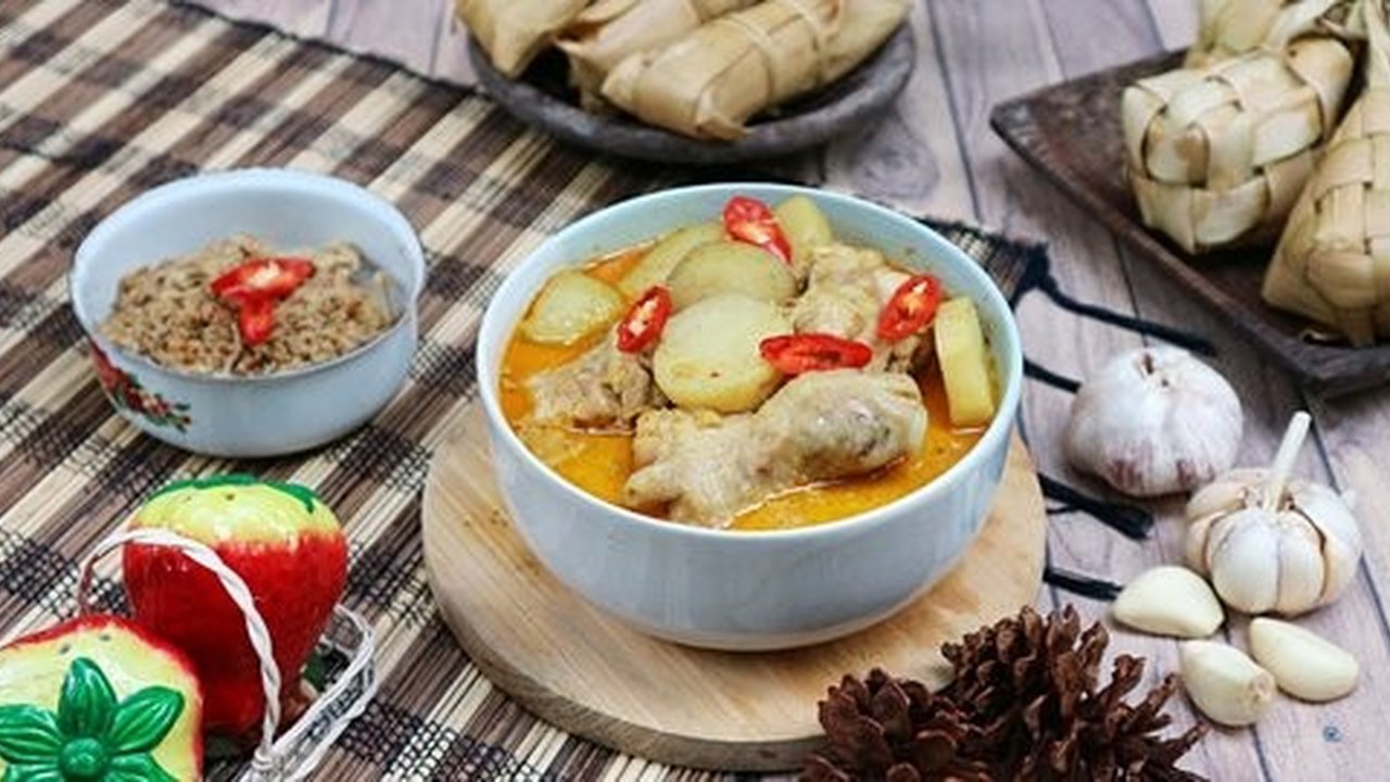 Menu Masakan Lebaran (credit: Tantri Setyorini)