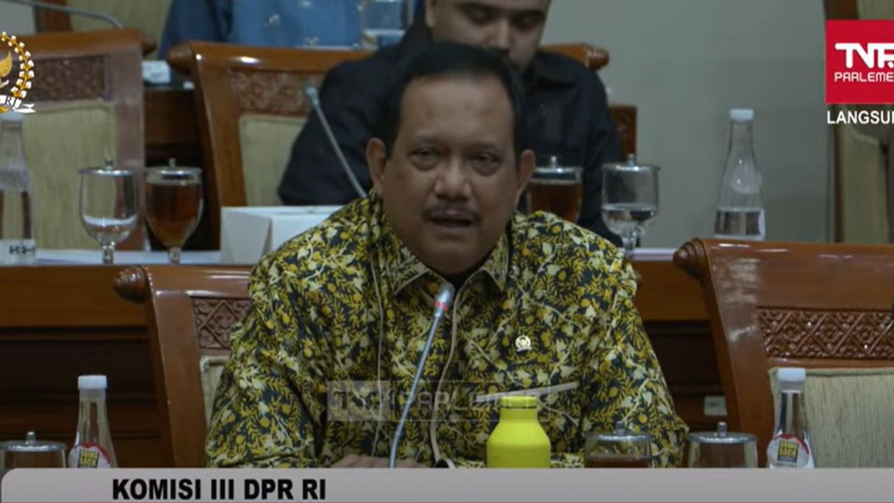 VIDEO: Jenderal 'Macan' Komisi III Soal Ganti Rugi Korban DNA Pro Cair Saat Bagi Bagi, Hati Hati