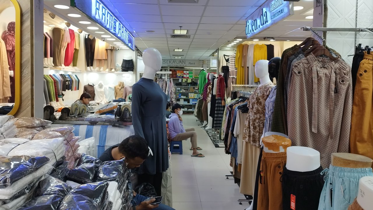 Pasar Tanah Abang di Ujung Senja, Dulu Primadona kini Tak Jadi Pilihan Utama Pelanggan