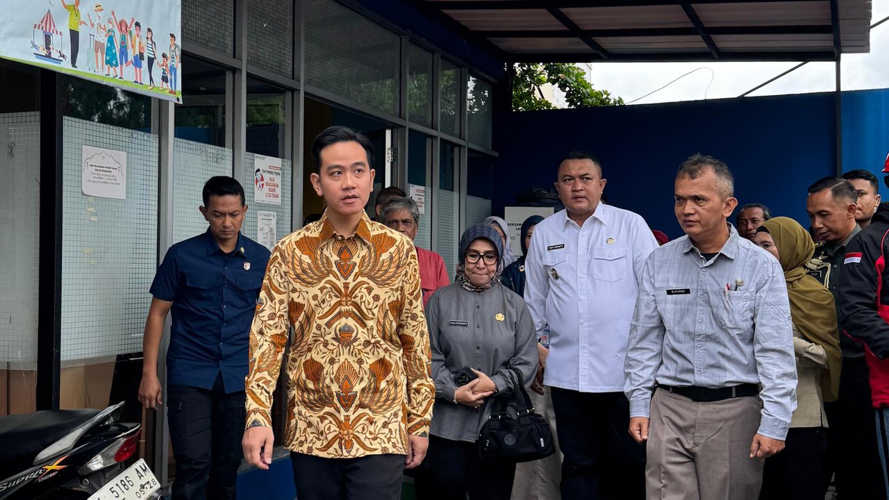 Gibran Tinjau Puskesmas Cibinong, Dorong Pemda Optimalisasi Cek Kesehatan Gratis