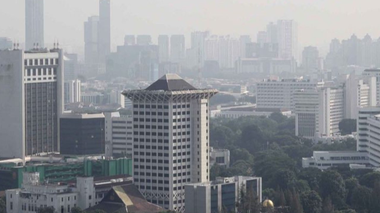 PT Kawasan Berikat Nusantara (KBN) tegaskan komitmennya mengurangi polusi udara dari penyimpanan batu bara di Marunda, melalui berbagai upaya kolaboratif dengan tenant dan Kementerian Lingkungan Hidup.
