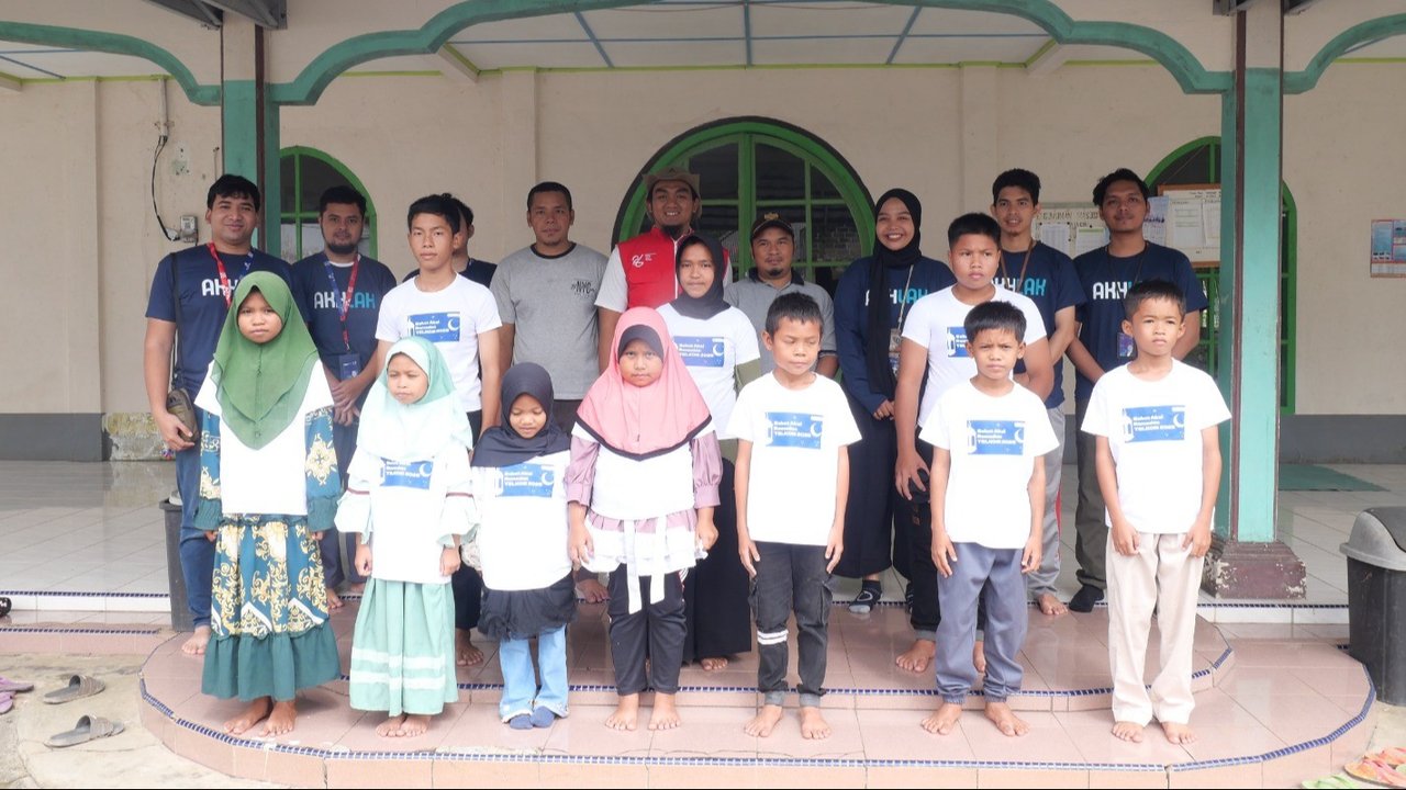Telkom Wujudkan Tanggung Jawab ESG di Desa Banyuasin Lewat Sobat Aksi BUMN 2025