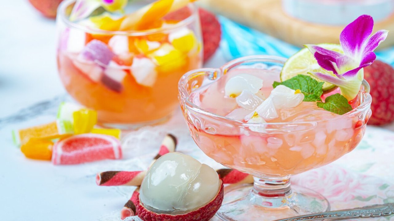 <p>Ilustrasi olahan kolang-kaling/copyright freepik.com/jcomp</p>