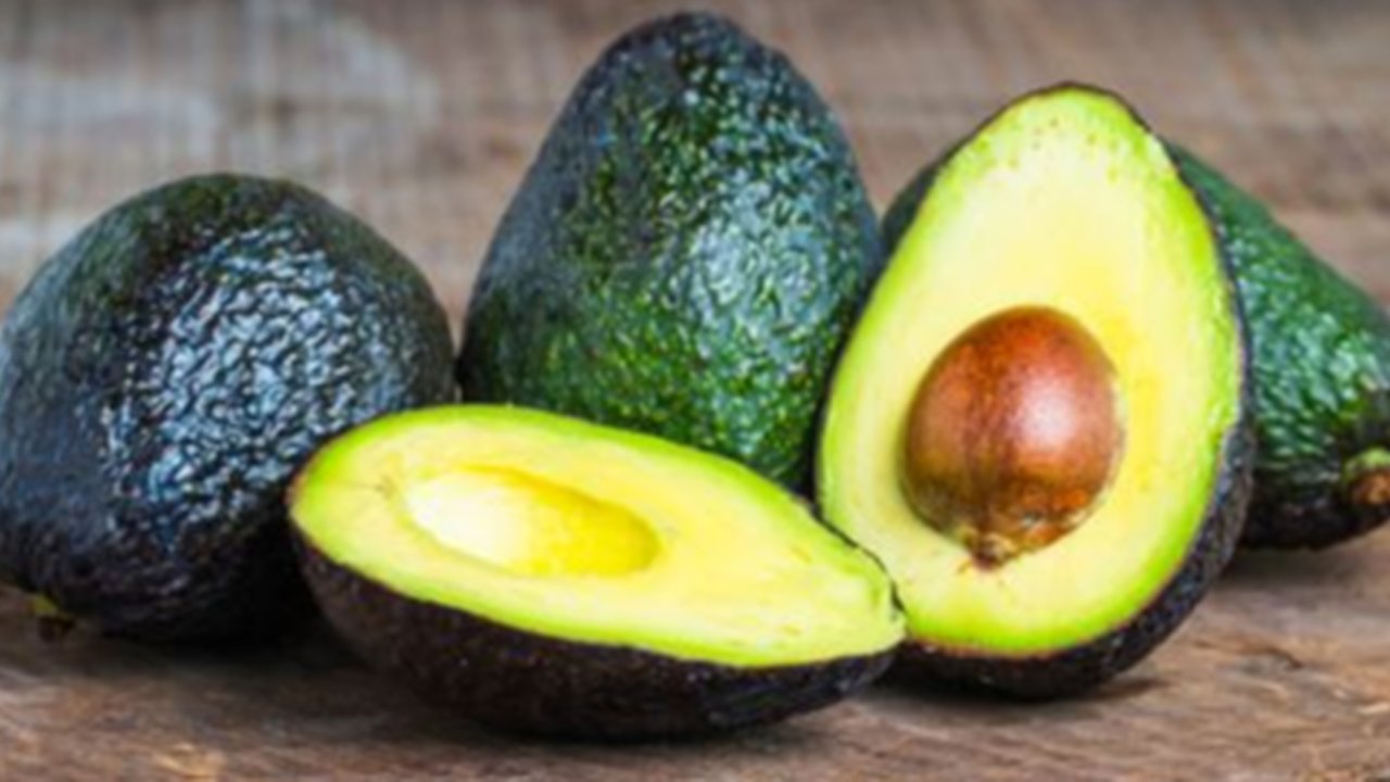 Alpukat Mentah