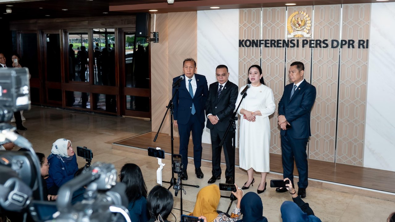 Pengesahan UU TNI, Puan: TNI Tetap Dilarang Berpolitik dan Berbisnis