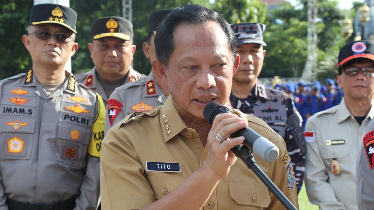 Hadiri Apel Gelar Pasukan, Mendagri Ingatkan Kepala Daerah Jaga Arus Mudik dan Stabilitas Harga Pangan