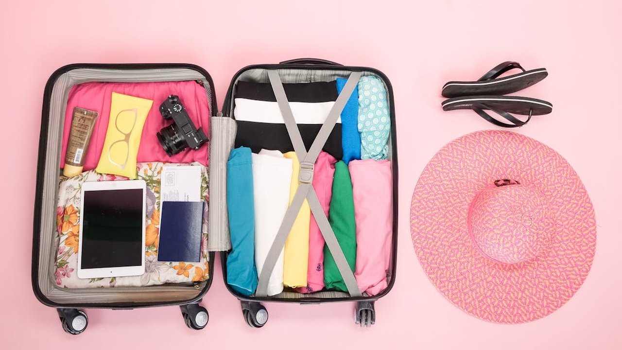 Ilustrasi Packing Barang Mudik