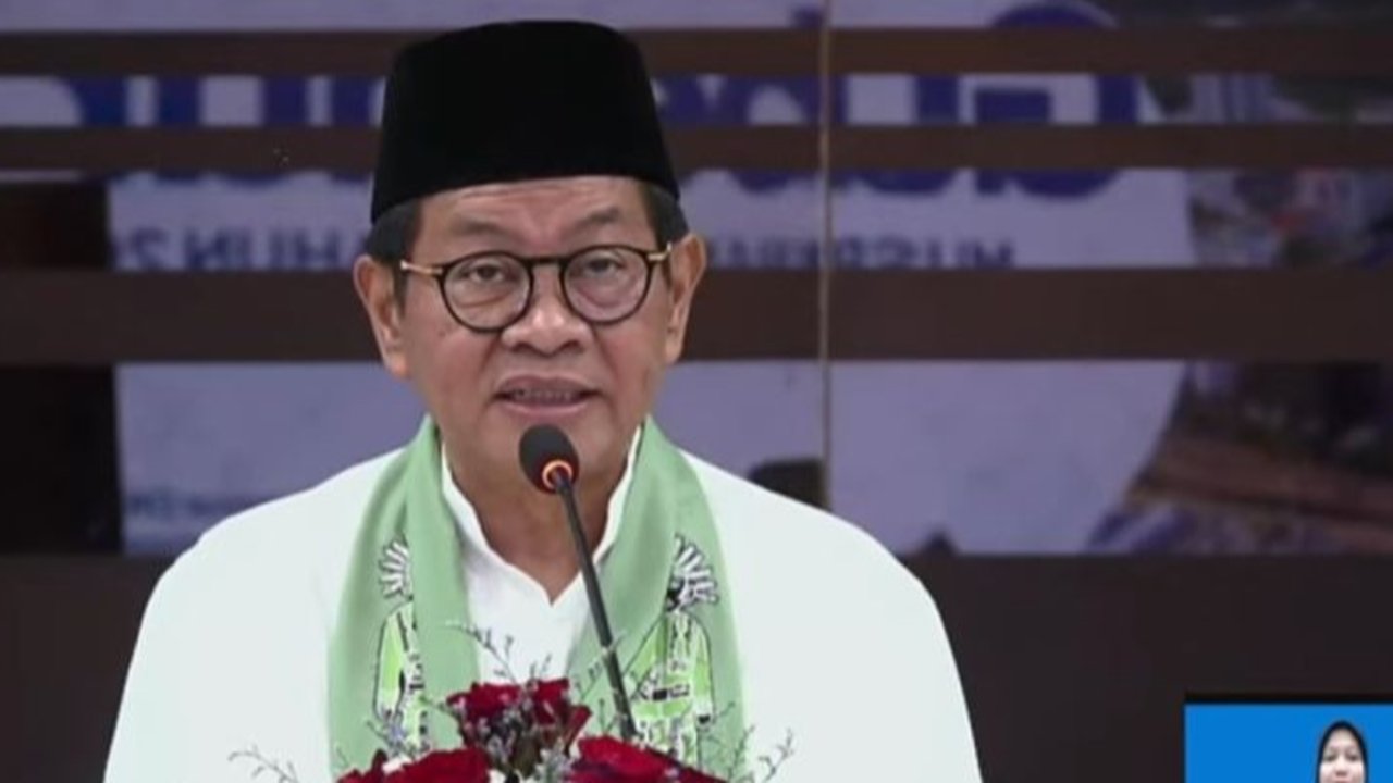 Gubernur DKI Jakarta, Pramono Anung Wibowo, menargetkan penurunan angka stunting di bawah 14 persen dan percepatan pembangunan RSUD Cakung untuk mengatasi kepadatan penduduk di wilayah tersebut.