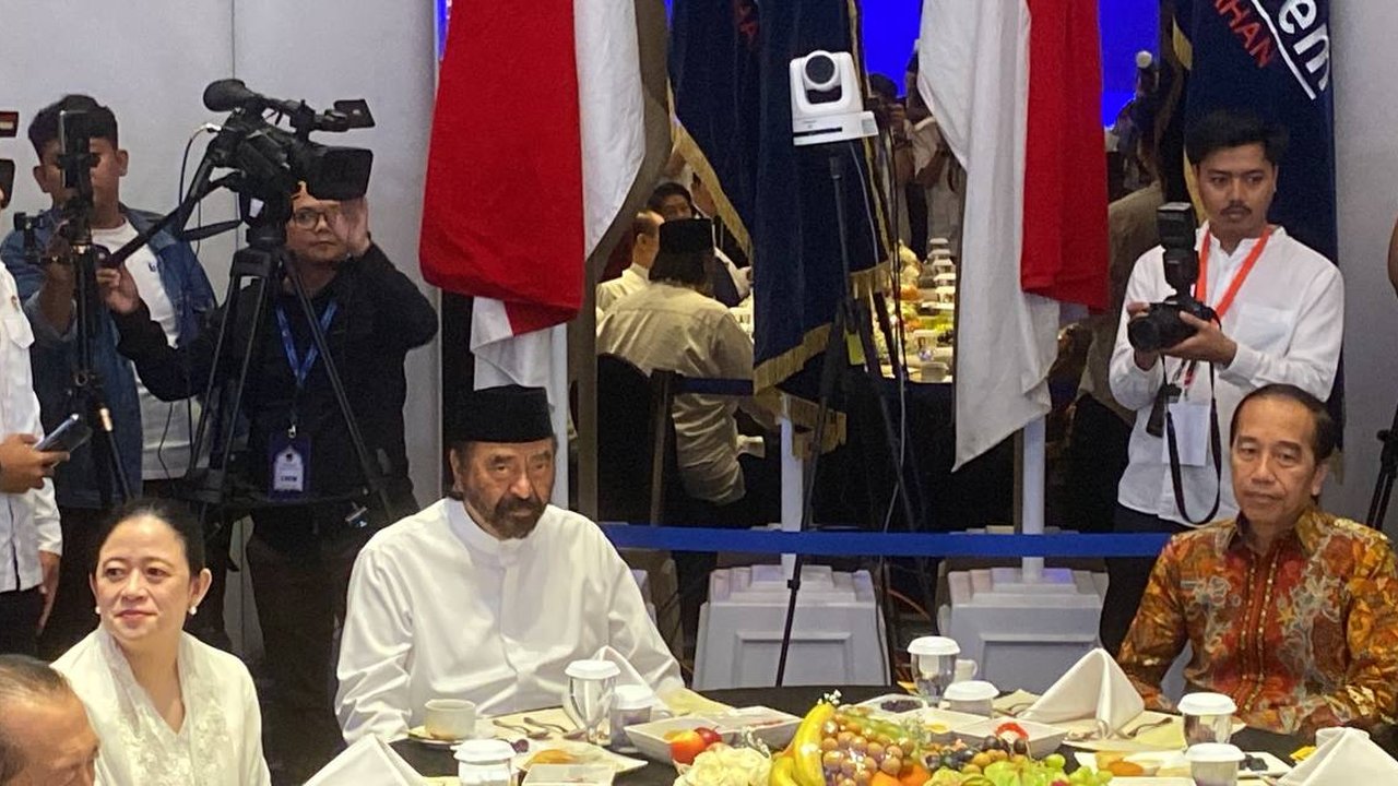 Surya Paloh Buka Suara Duduk di Tengah Antara Jokowi dan Puan Maharani
