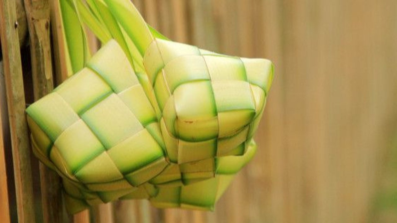 Ilustrasi Ketupat Credit: freepik.com