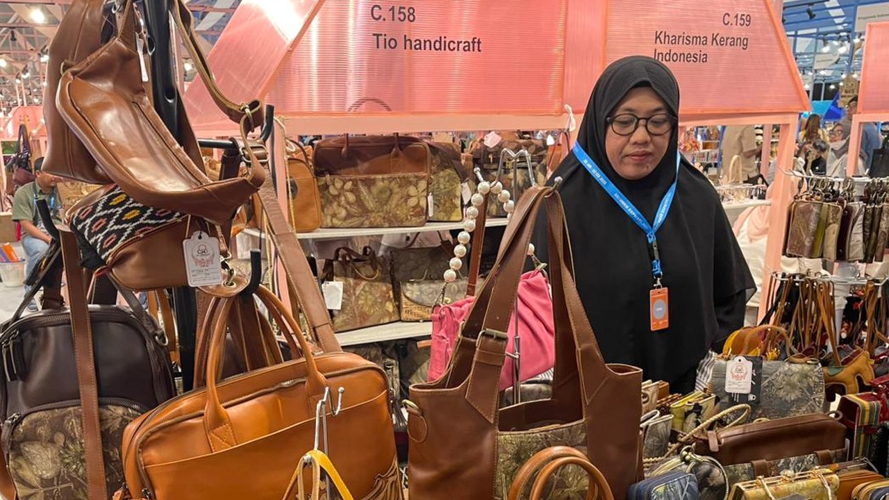Eka Dewi Tas Kulit Tio Handicraft