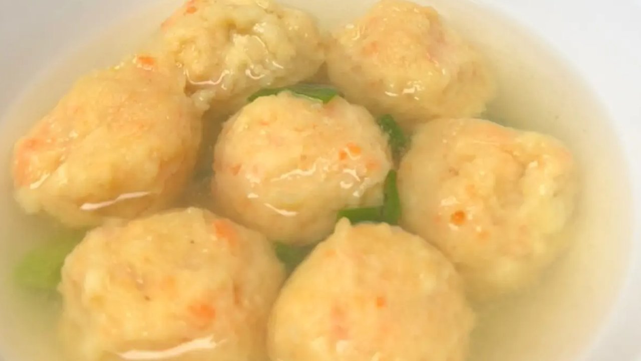 Bakso Ayam Udang untuk Menu Akhir Pekan