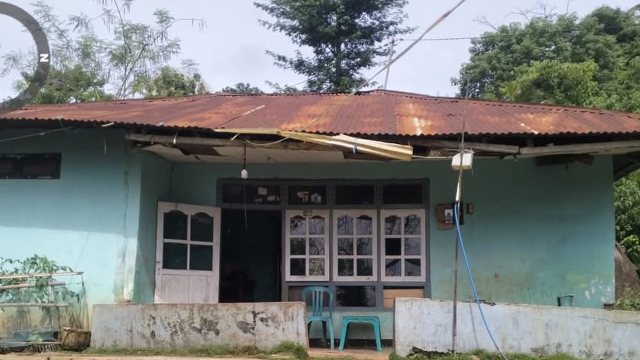Hujan Lebat Picu Longsor di NTT, 100 KK Dievakuasi di Timor Tengah Selatan