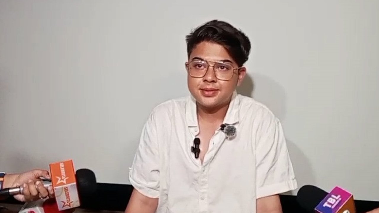 Baim Alkatiri alias Baim Cilik jadi sorotan publik setelah menyebut sang ayah tidak bertanggung jawab dalam menafkahi anak termasuk biaya sekolahnya.