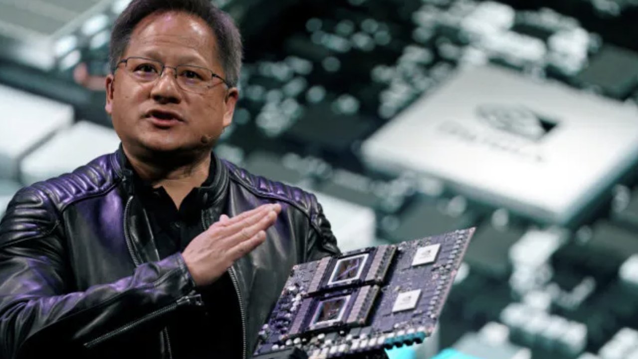 Bos Nvidia Jensen Huang Tak Pernah Pakai Jam Tangan, Ini Alasannya