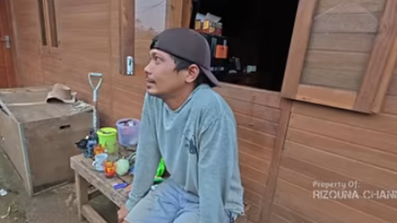 Bosan Kerja di Toyota, Pumuda Kaya Ini Tinggal Rumah Mewah Tengah Hutan 'Enak Tenang'