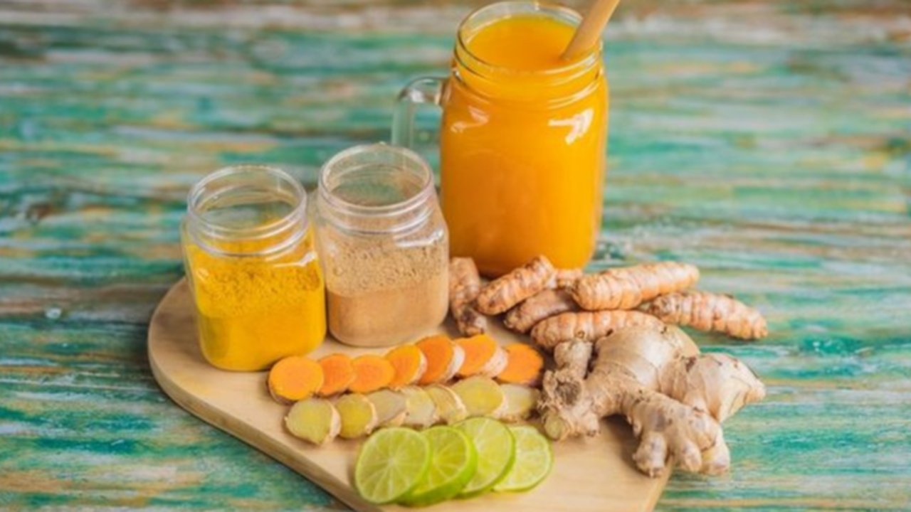 Jamu Kunyit. (foto: Pinterest/The Sleep Journey).