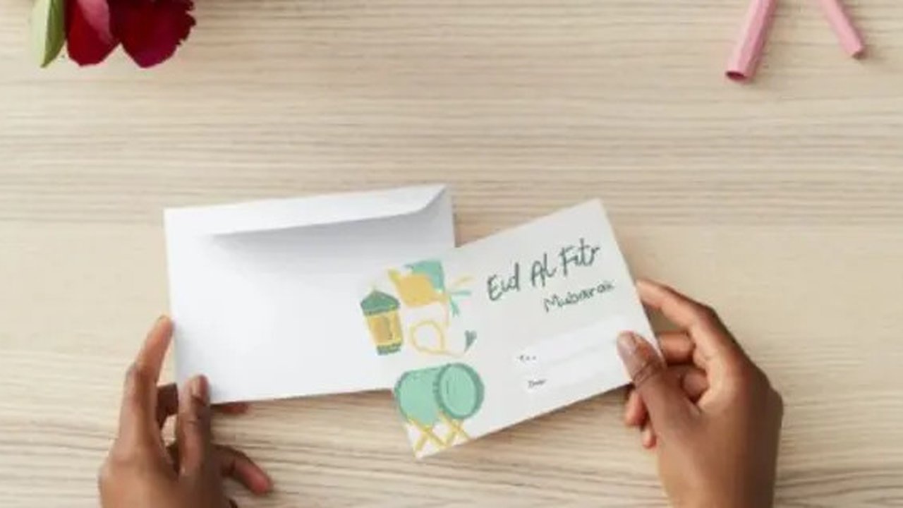 Desain Kartu Ucapan Selamat Idulfitri (Foto: Canva moonkimi)