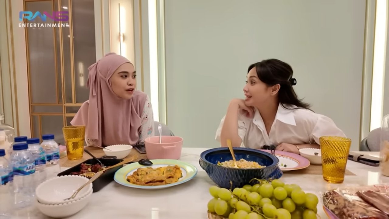Ria Ricis Boyong Moana Liburan Pas Lebaran, Ajak Beberapa Orang Karyawan