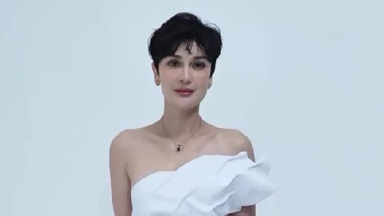 Potret Cantik Luna Maya Jalani Photoshoot Terbaru dengan Berbagai Gaya, Netizen Salfok dengan Wignya
