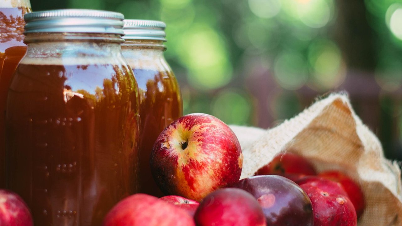 Ilustrasi Cuka Apel
