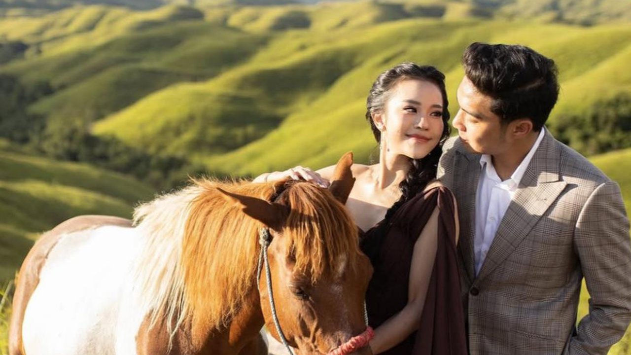 Mengintip Tren Prewedding Selebriti di Sumba, dari Jessica Jane hingga Maudy Ayunda